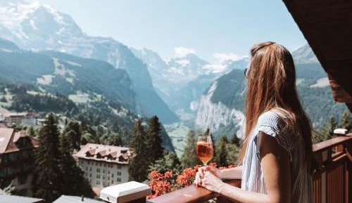 Single Room with Balcony and Mountain View