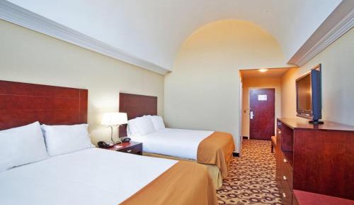 Standard Room with Two Queen Beds