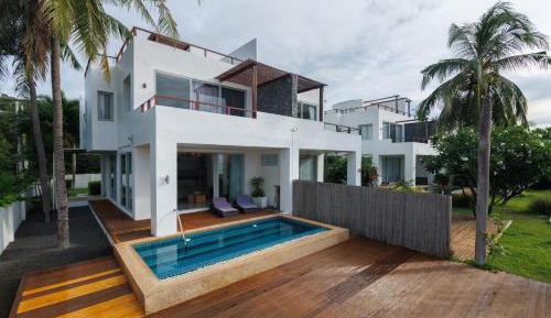 Villa - Beach Front