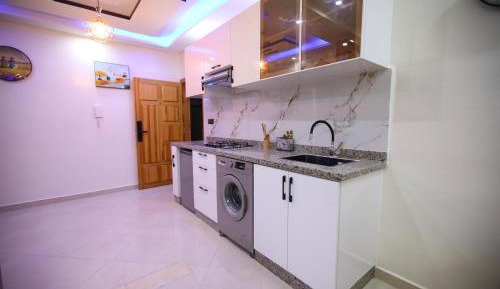 Two-Bedroom Deluxe Apartment with Balcony