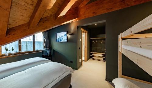 Standard Family Room