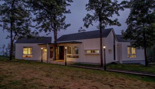 Three-Bedroom Cottage