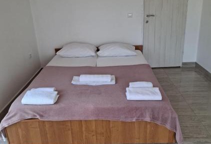 Apartment with Garden View