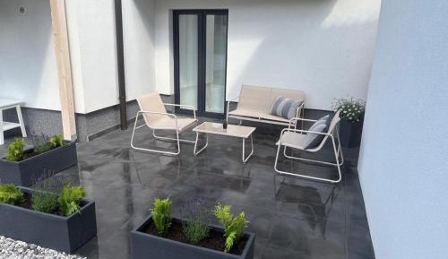 One-Bedroom Premier Apartment