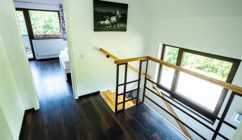 Apartment with Mountain View