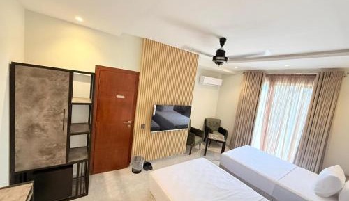 Deluxe Quadruple Room