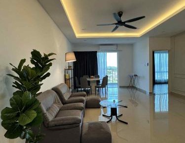 Three-Bedroom Apartment with Balcony