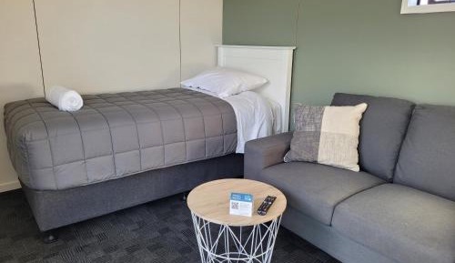Standard Cabin with TV (Shared Bathroom)