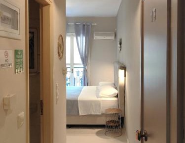 Studio with Mountain View