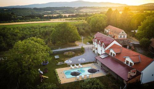 Villa with Garden View