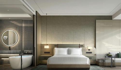 Premium King Room with City View