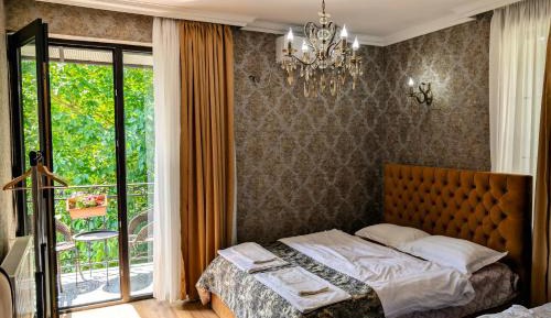 Triple Room with Mountain View