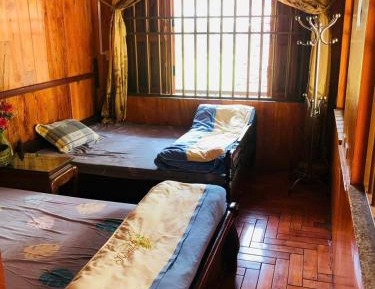 Quadruple Room with Mountain View