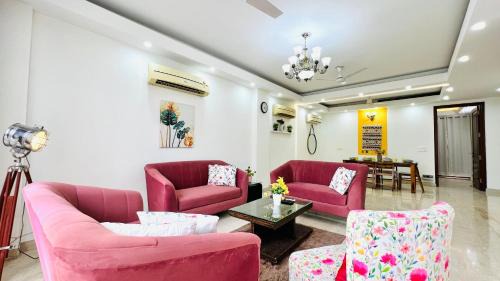 Superior One Bedroom Apartment