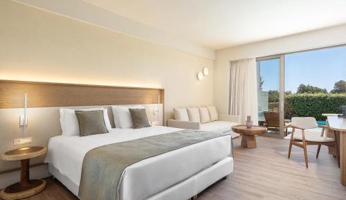 Junior Suite with Private Pool