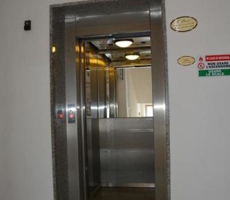 Deluxe Double Room (2 Adults + 1 Child)