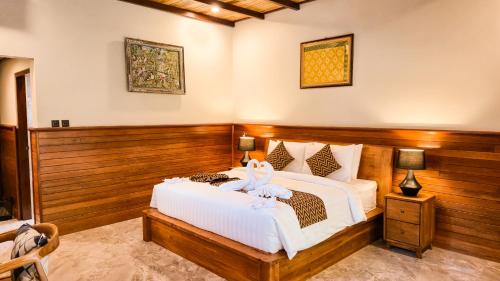 Deluxe Room with Garden View 1