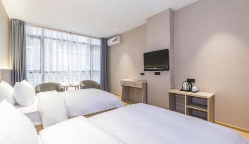Deluxe Triple Room