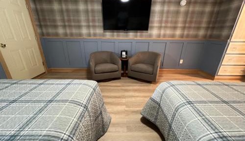 Double or Twin Room with Pool View