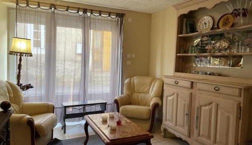 Holiday Home (5 Adults)