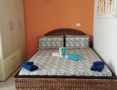 Studio Apartment with Sea View