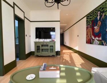 Deluxe Family Suite