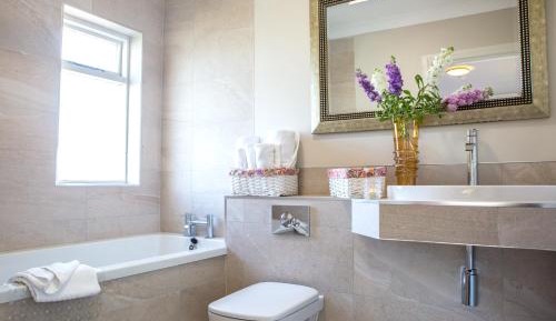 Double or Twin Room with Private Bathroom