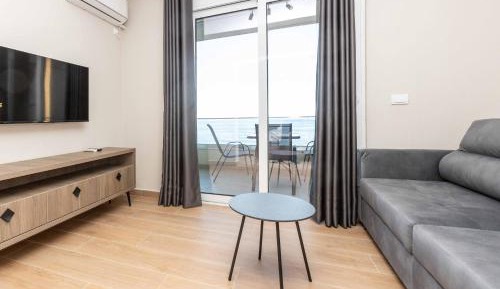 Studio with Sea View