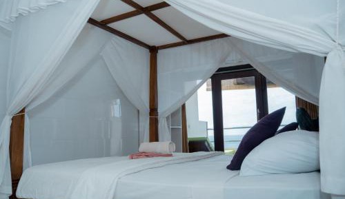 Double Room with Balcony and Sea View