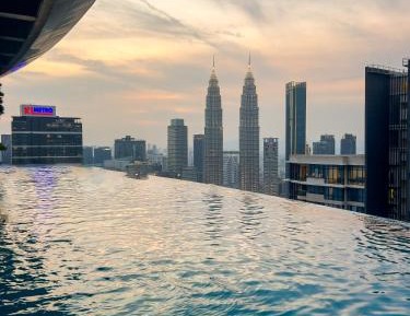 Two-Bedroom Apartment with City View