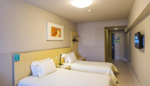 Standard Twin Room A