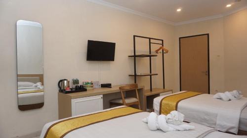 Deluxe Double or Twin Room