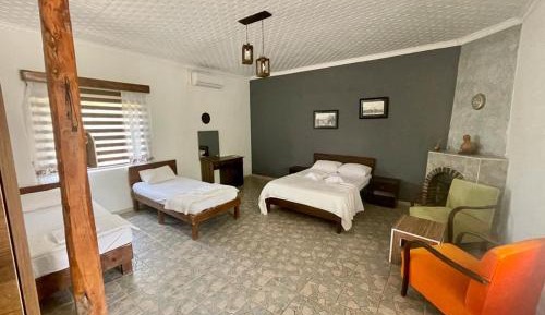 Classic Quadruple Room