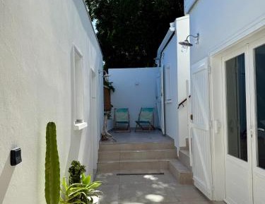 Double Room with Private External Bathroom