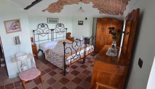 Quadruple Room with Private Bathroom