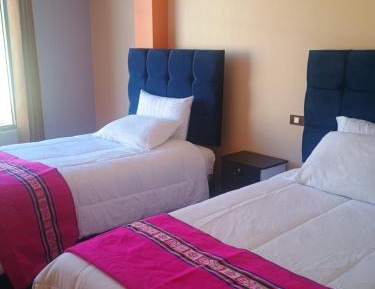Standard Twin Room with Mountain View