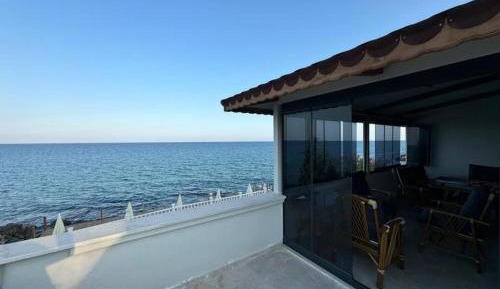 Villa - Beach Front