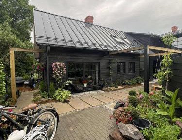 Seven-Bedroom House