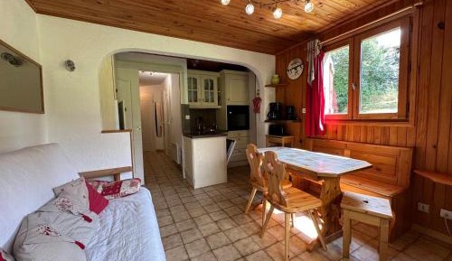 Apartment (4 Adults)