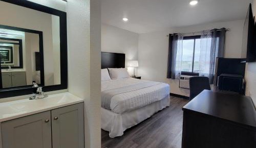 Queen Suite