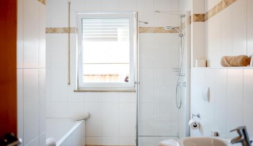 Family Suite with Kitchenette