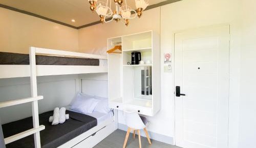 Family Room with Mountain View