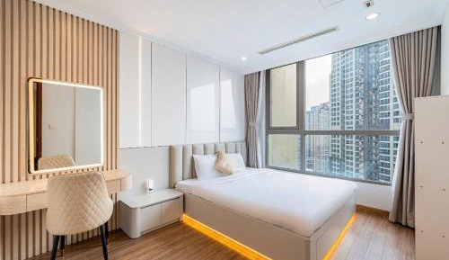 Four-Bedroom Luxury Apartment