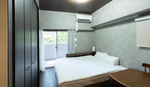 One-Bedroom Apartment with Balcony