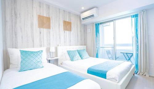 One-Bedroom Apartment with View