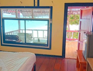 Deluxe Double Room with Balcony and Sea View