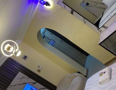 Room #1474190601