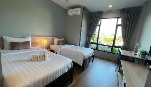 Deluxe Twin Room