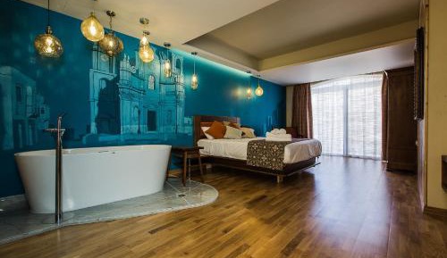Deluxe Double Room with Balcony