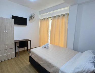Room #1357649904